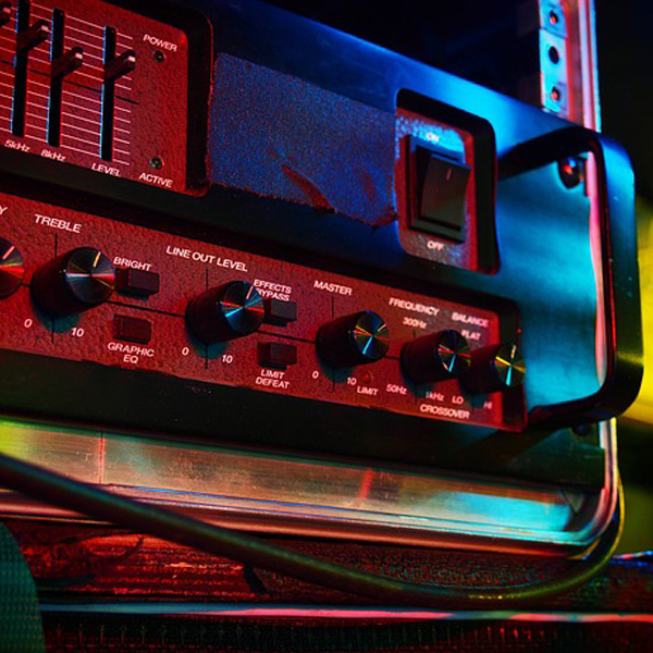 Combo para guitarra elétrica 200w (2x12")