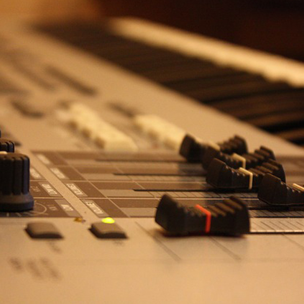 Piano elétrico (c\ midi)